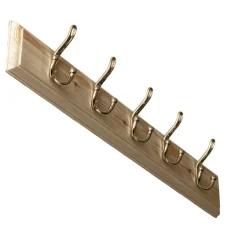 Kroklist 65 cm furu med dubbel hattkrok, mässing