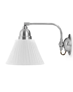 Vägglampa - Gripenberg nickel, vit tygskärm, brun