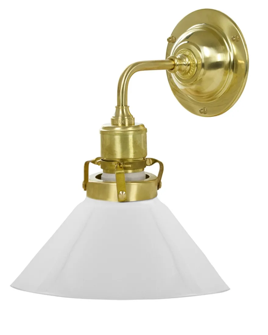 Vägglampa - Lillienstedt mässing, liten vit skomakarskärm