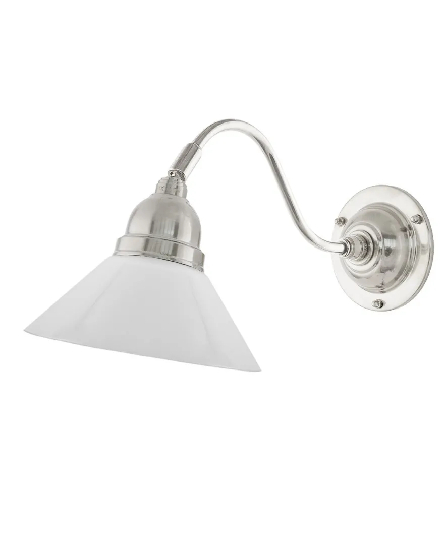 Vägglampa - Runeberg nickel vit skomakarskärm