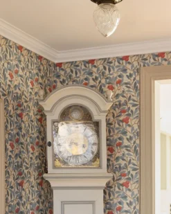 William Morris & Co. Tapet - Arbutus Woad/Russet