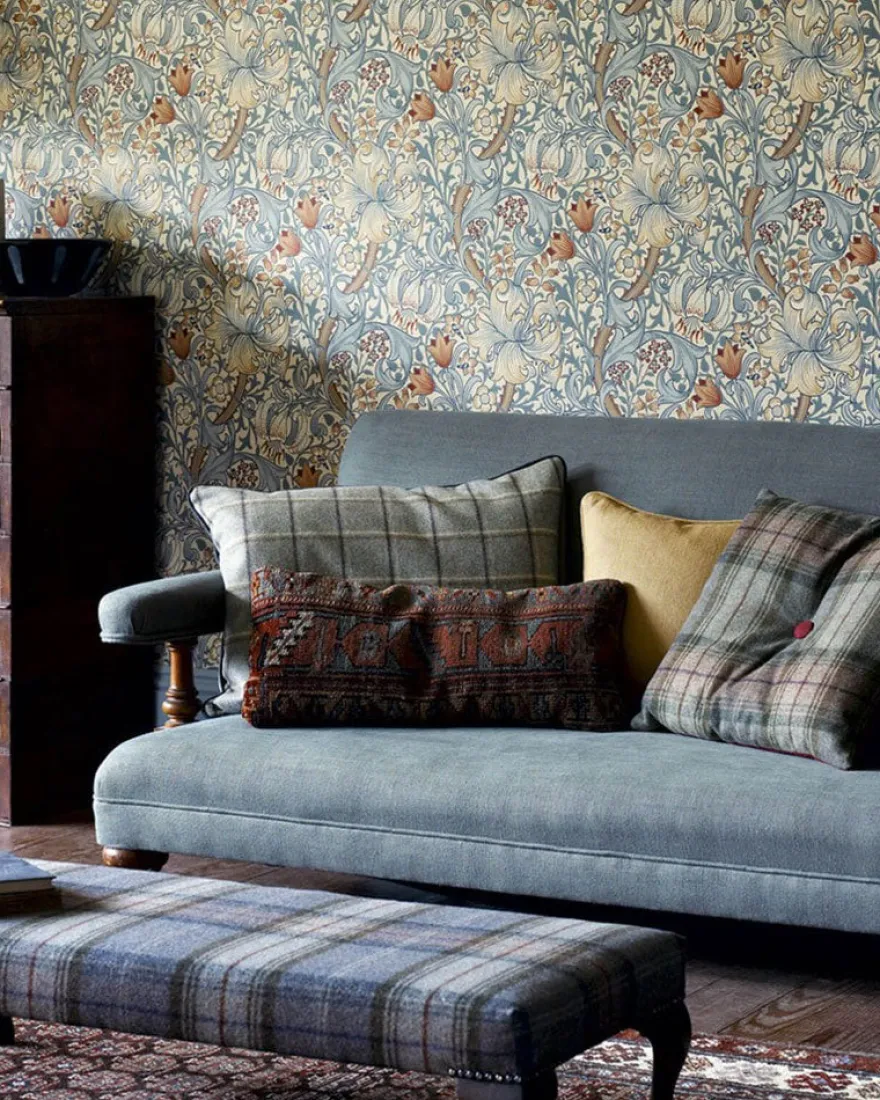 William Morris & Co. Tapet - Golden Lily Slate/Manilla